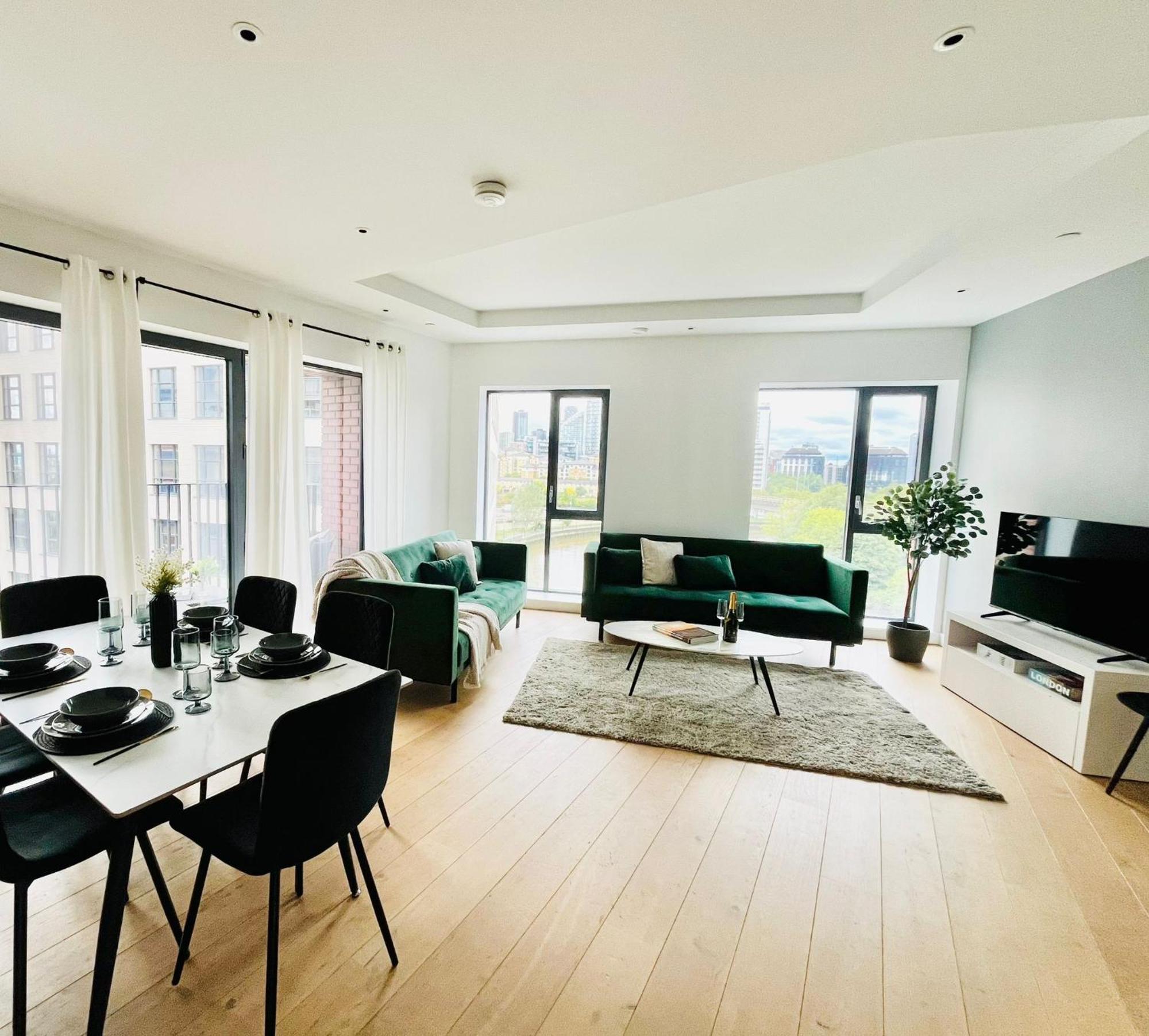 Luxurious - Prime Location Near Excel, O2 & Canary Wharf *