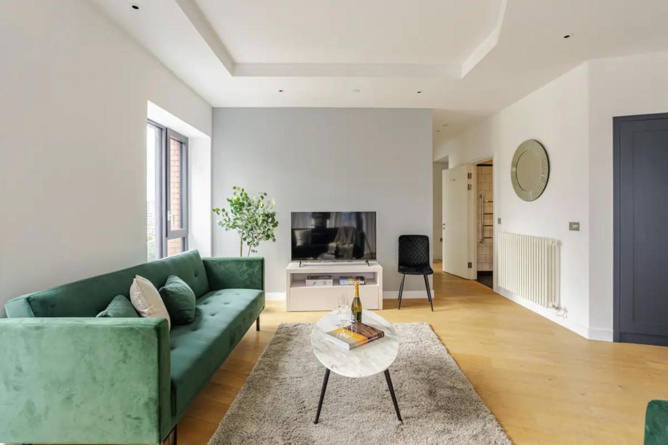 Apartment Luxurious - Prime Location Near Excel, O2 & Canary Wharf London